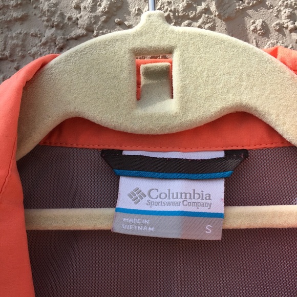 Columbia button up top, size small - Picture 2 of 5